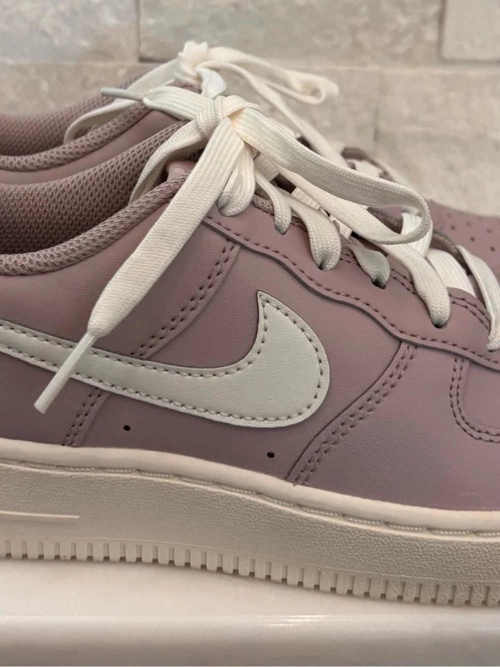 Nike Low Top Sneakers in Mauve with White Swoosh
